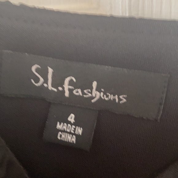 Dress - Picture 2 of 2